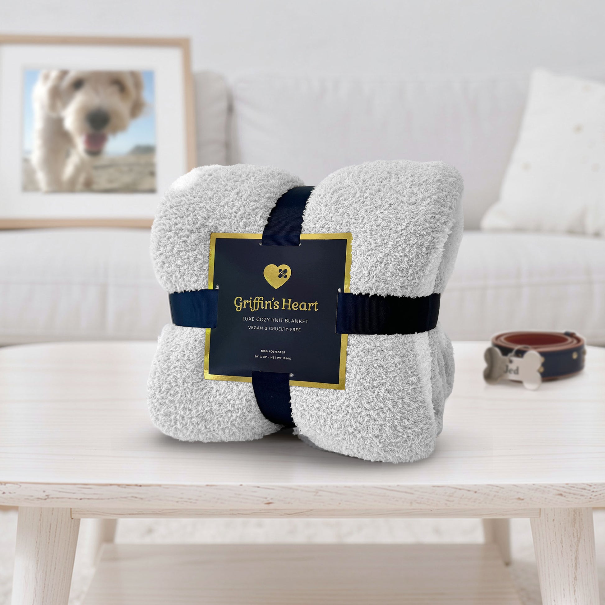 Griffin's Heart Luxe Throw Blanket - 50x70 Luxury Pet Sympathy Blanket, GTIN: 198168891100, SKU: GH301, Cozy-Knit Dove Gray and White Pet Memorial Blanket for Grieving Owners.